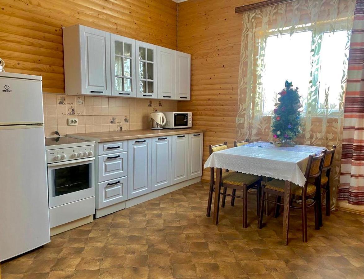 Затишний Будиночок Біля Річки Krivorovnya Eksteriør billede